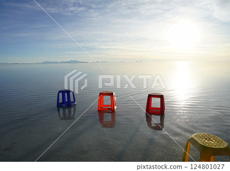 Sunset at the Polybeach of Uyuni 124801027