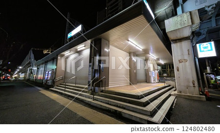 都營地鐵三田線西台站營業時間外大樓 1 都營地鐵三田線西台站營業時間外大樓 1 124802480