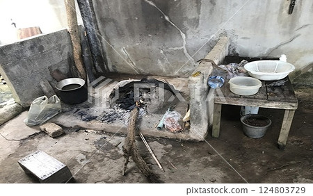 Traditional rural kitchen in Laos 124803729