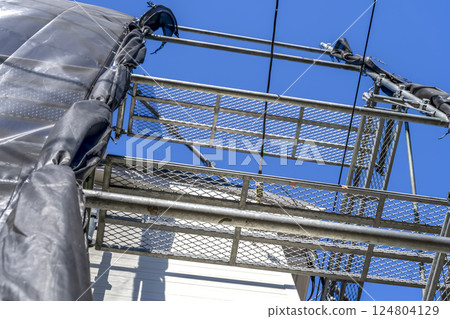 Exterior wall repair work for detached houses and roof renovation 124804129