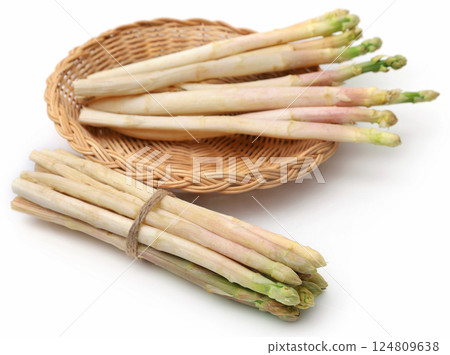 German White Asparagus German White Asparagus 124809638