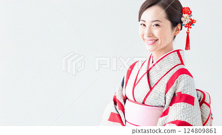 Woman in kimono, dressing 124809861