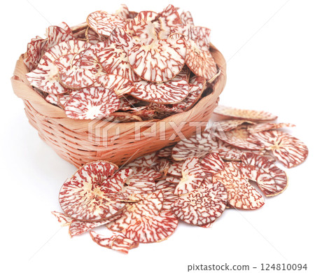 Sliced betel nut Sliced betel nut 124810094