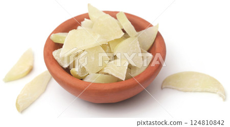 Sliced amla fruits Sliced amla fruits 124810842