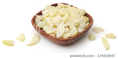 Sliced amla fruits 124810847