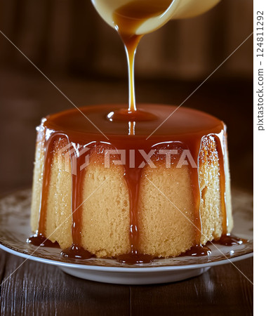 Chiffon cake with caramel sauce Chiffon cake with caramel sauce 124811292