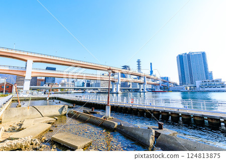 Spring in Kobe Port, Kobe Port Earthquake Memorial Park, Kobe City, Hyogo Prefecture 124813875