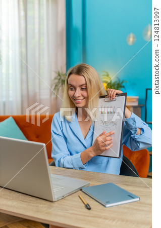 Businesswoman freelancer making online presentation video laptop call education lessons remote study 124813997