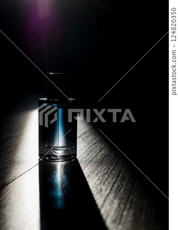 Luxurious perfume bottle 124820350