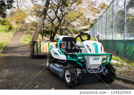 公園維護割草機 公園維護割草機 124820569