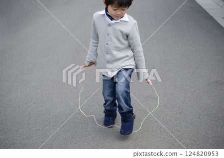 一個孩子 一個孩子 124820953