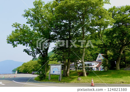 Lake Towada, scenery near the Koguchi parking lot, Okuze, Towada City, Aomori Prefecture 124821380