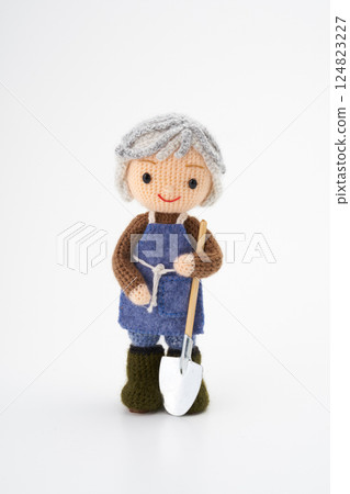 Amigurumi dolls: Senior life image 124823227