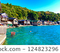 Boathouses in Ine Town (Kyoto Prefecture) 124823296