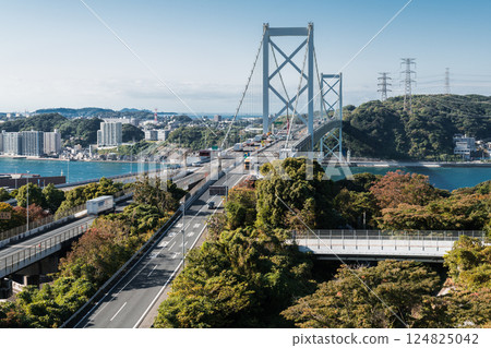 [Kitakyushu Mojiko Port: Kanmon Strait and Kanmon Bridge from Mekari No. 2 Observation Deck] 124825042