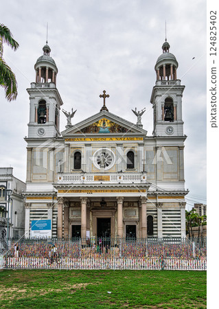 White facade of the Basilica of Our Lady of Nazareth at Belem, Brasil. 124825402