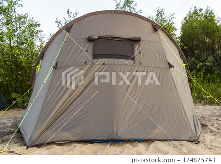Tourist tent closeup 124825741