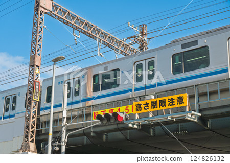 藍天和小田急線之下 藍天和小田急線之下 124826132