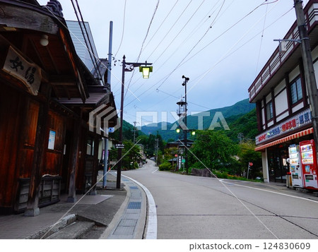 長野縣高山村山田溫泉風景 長野縣高山村山田溫泉風景 124830609