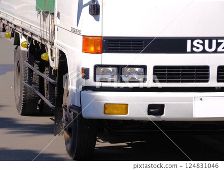 商用車圖片：中型五十鈴第四代 Elf 前臉 124831046