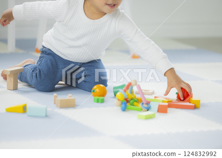 Children playing with building blocks 124832992