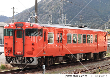 [J] Bantan Line Kiha 41 series (non-electrified section: Teramae ⇔ Wadayama) 124833054
