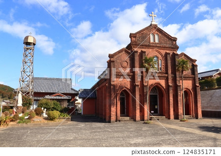 Statue of Our Lady of Fatima and Shepherd Child at the Catholic Kusuhara Church (Fukue Island, Nagasaki Prefecture) 124835171