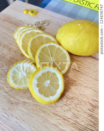 lemons with juice lemons with juice 124836747