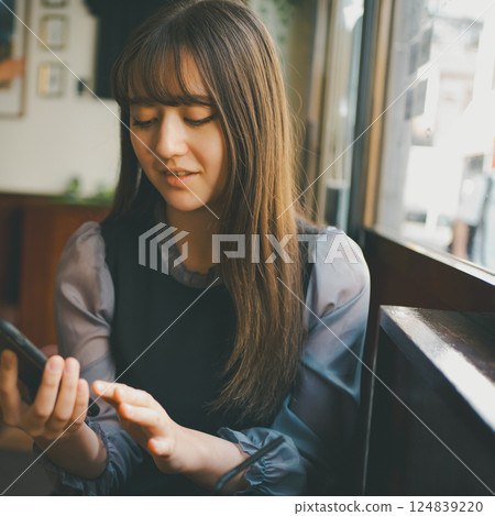 cafeteria, cafe, caffe 124839220