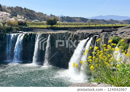 Waterfall of Hatassiri Waterfall of Hatassiri 124842067