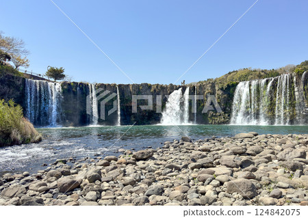 Waterfall of Hatassiri Waterfall of Hatassiri 124842075