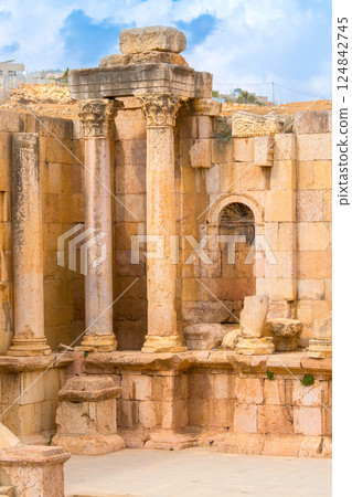 Amphitheater South Theatre in Jerash, Jordan Amphitheater South Theatre in Jerash, Jordan 124842745