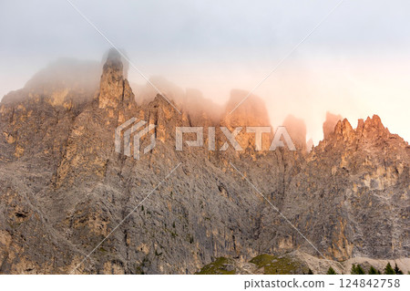 Dolomites Mountains, Gardena Pass, Italy Dolomites Mountains, Gardena Pass, Italy 124842758