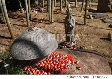 Scenery of Daianji Temple 124844779