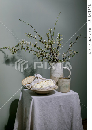 Spring Blossoms And Cottage Cheese Breakfast 124845208