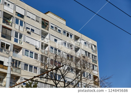 Block of Flats 124845686