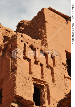 Morocco, Kasbah Road, fortified village, Ait Ben Haddou, Ksar Morocco, Kasbah Road, fortified village, Ait Ben Haddou, Ksar 124847996