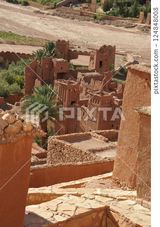 Morocco, Kasbah Road, fortified village, Ait Ben Haddou, Ksar 124848008