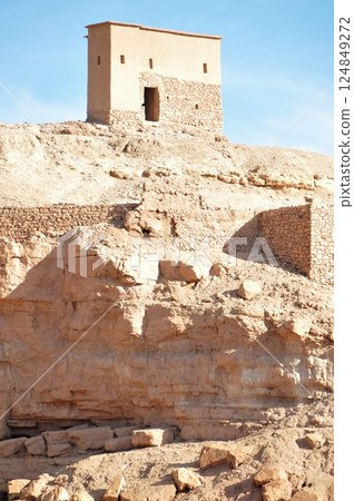 Morocco, Kasbah Road, fortified village, Ait Ben Haddou, Ksar Morocco, Kasbah Road, fortified village, Ait Ben Haddou, Ksar 124849272