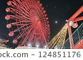 Ferris wheel of light-up night 124851176