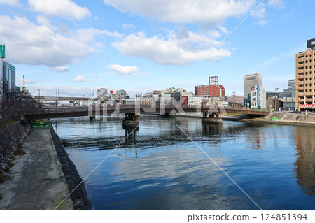 Tokiwabashi (Wooden Bridge) in Kokura, Kitakyushu City, Fukuoka Prefecture 124851394