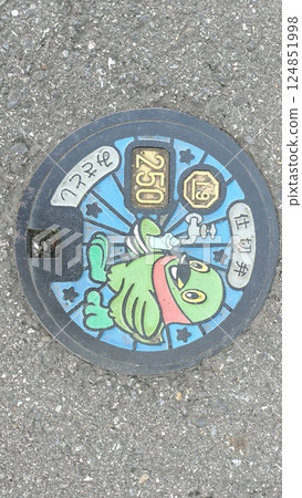 Manhole in Misato City, Saitama Prefecture 124851998