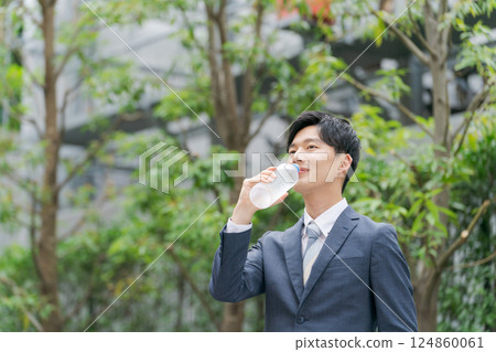 商人飲用水 商人飲用水 124860061