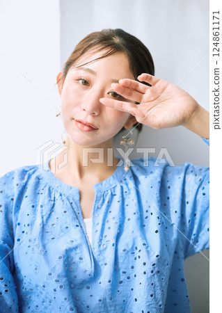 女人的肖像 女人的肖像 124861171