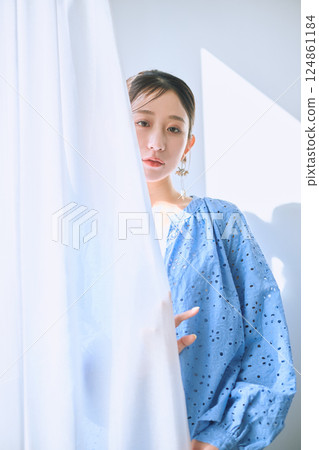 女人的肖像 女人的肖像 124861184