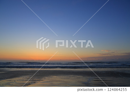 beautiful beach sunrise 124864255