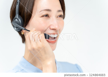 中年女性經營者 124864883