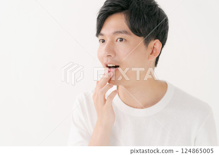 關心牙齒的男人 124865005