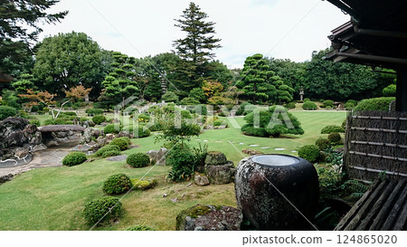 The former residence of Chikuho coal magnate Den'emon Ito is spacious and well worth a visit 124865020