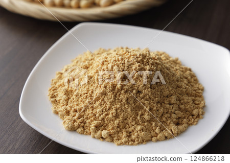 麵粉 麵粉 124866218